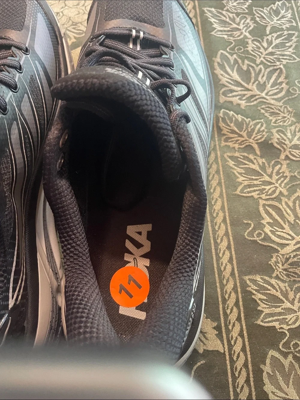 HOKA One One Mafate Speed 2 Woman’s Black and Gray Trail Running Shoes Sz 11